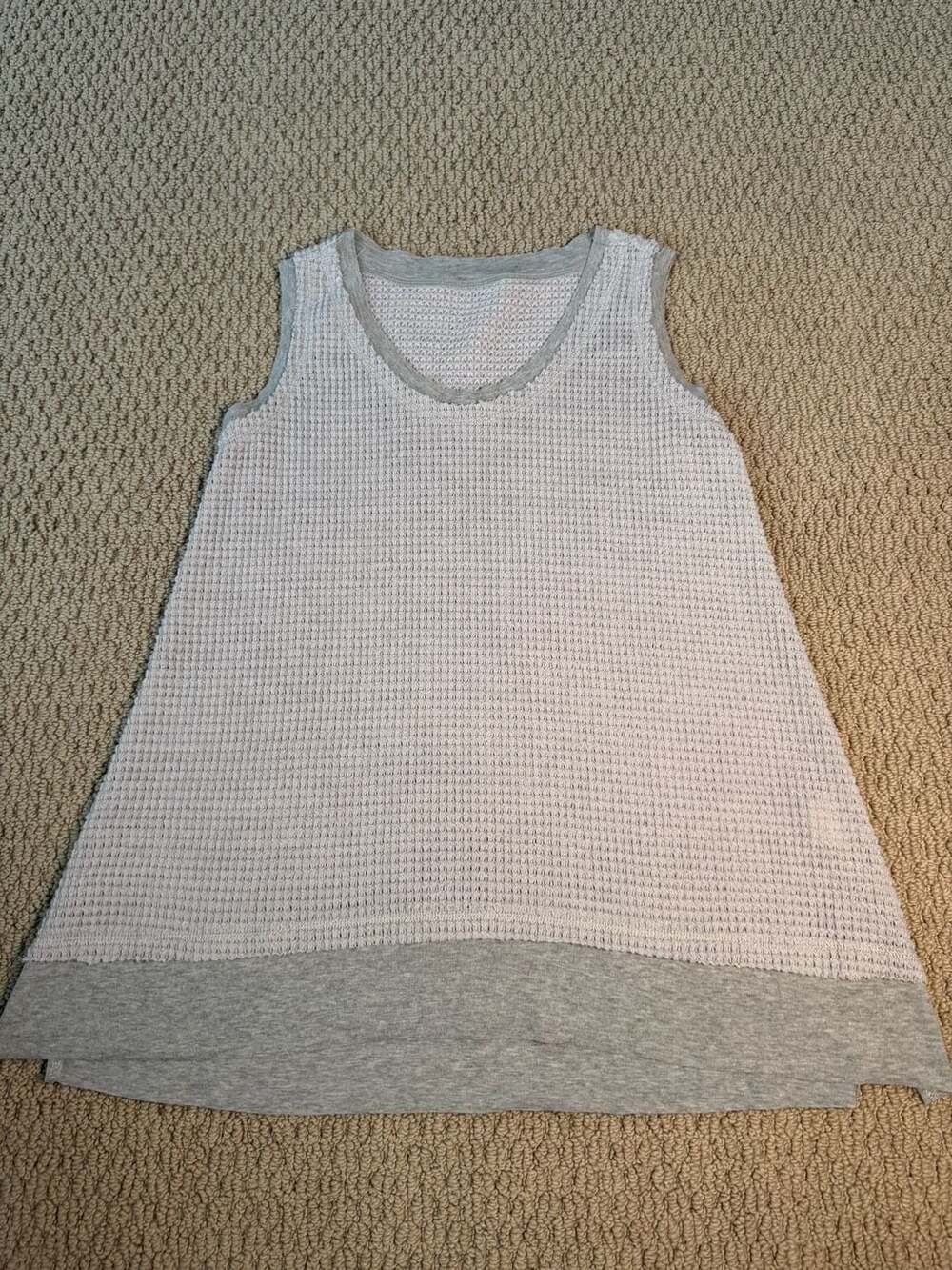 Women’s Waffle Weave Layered Look Flowy Tank Top Gray Size S